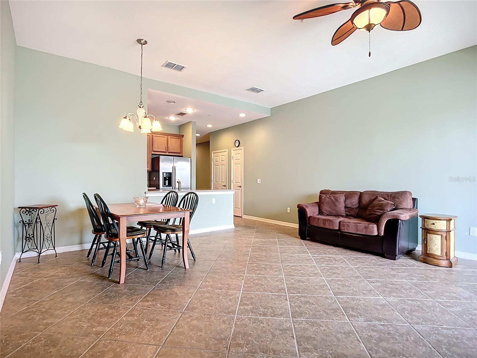 Image 12 of 40 For 7346 Skybird Road 417