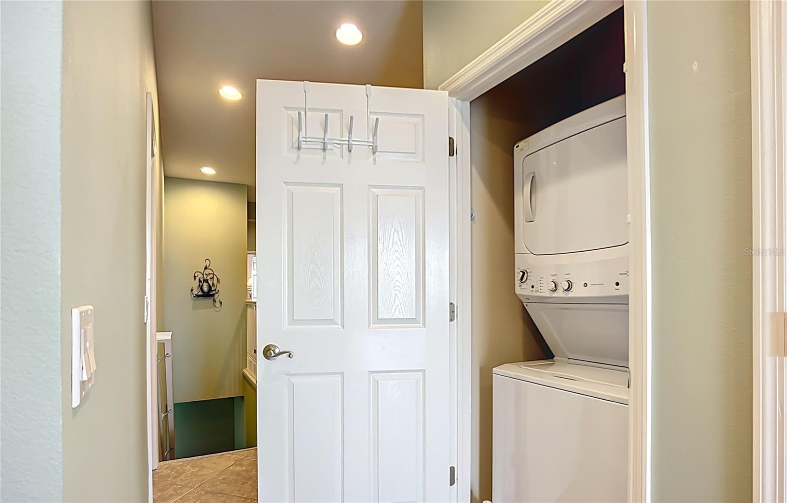 Image 27 of 40 For 7346 Skybird Road 417