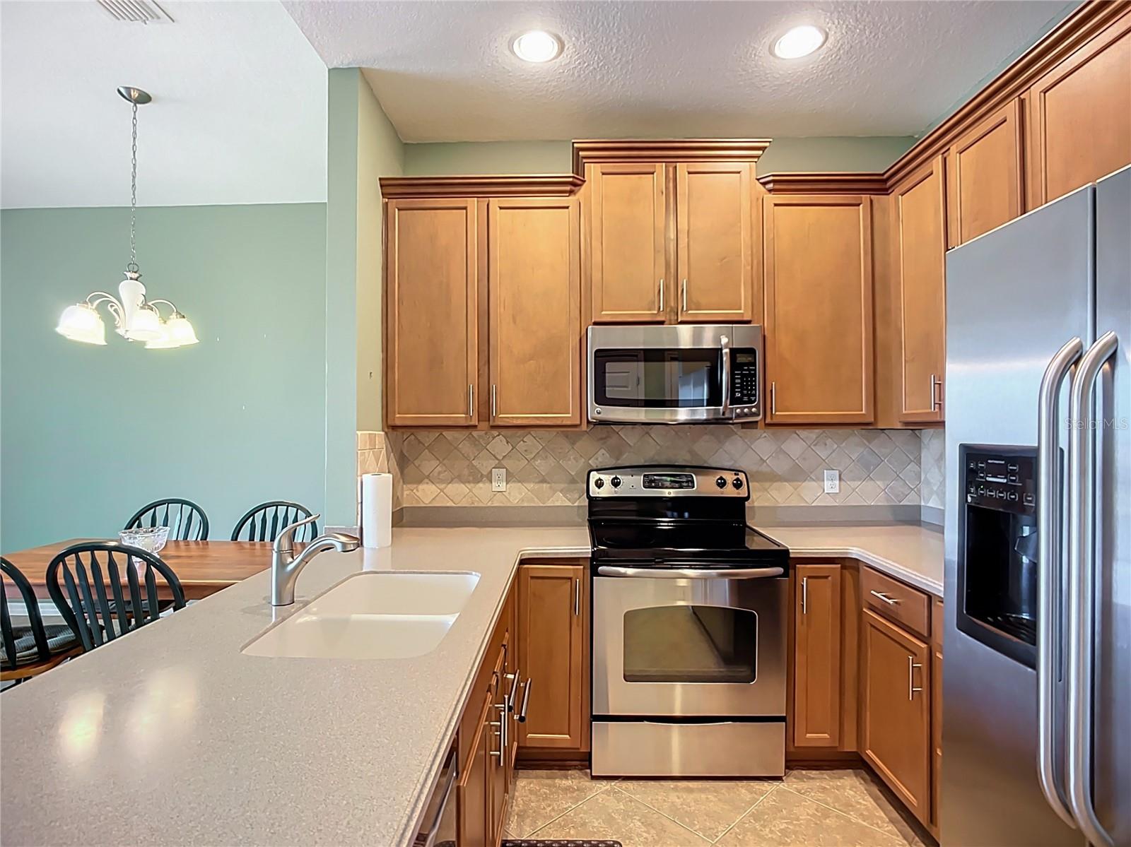 Image 6 of 40 For 7346 Skybird Road 417