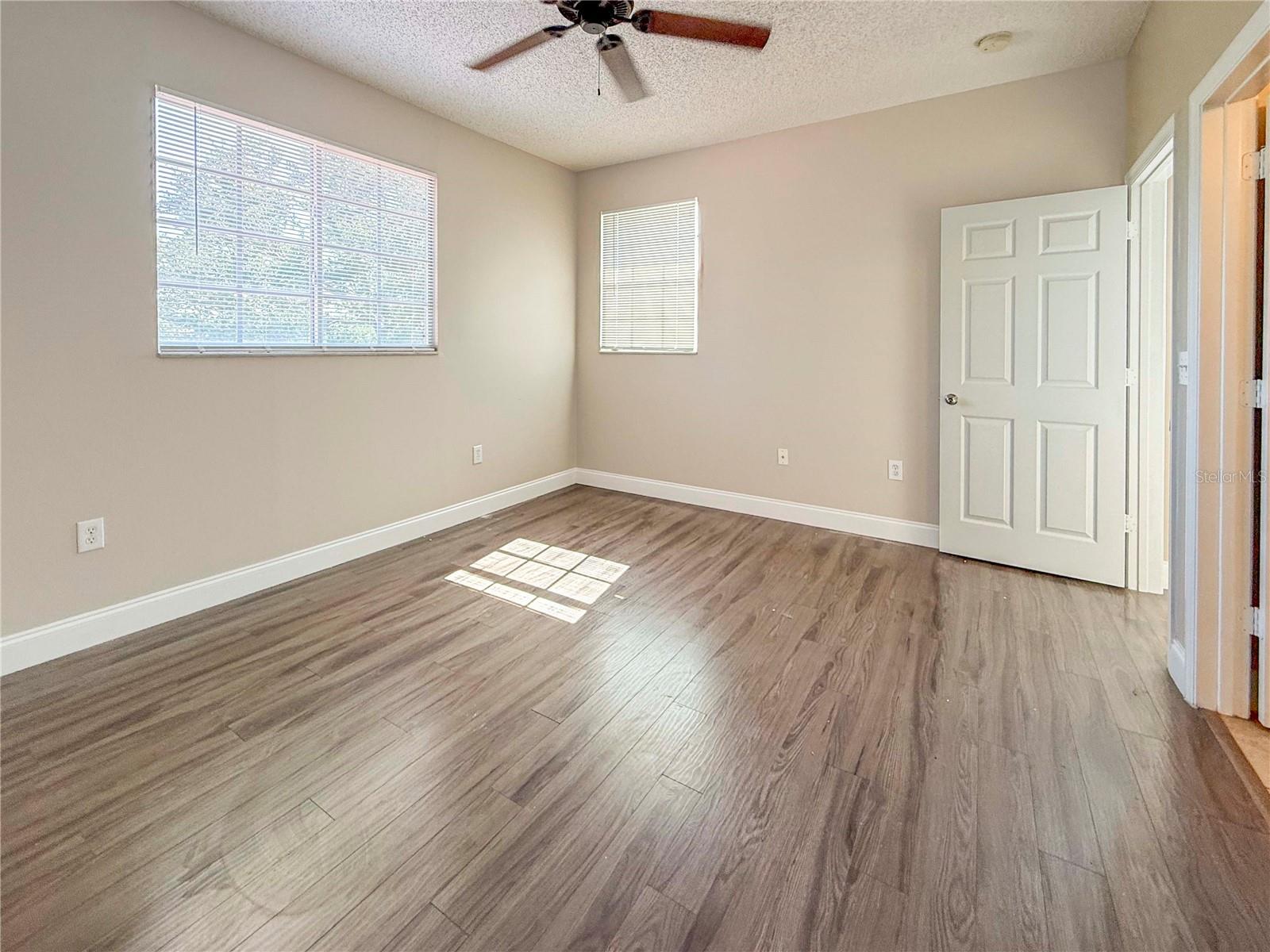 Image 12 of 19 For 5701 Bentgrass Drive 18-212