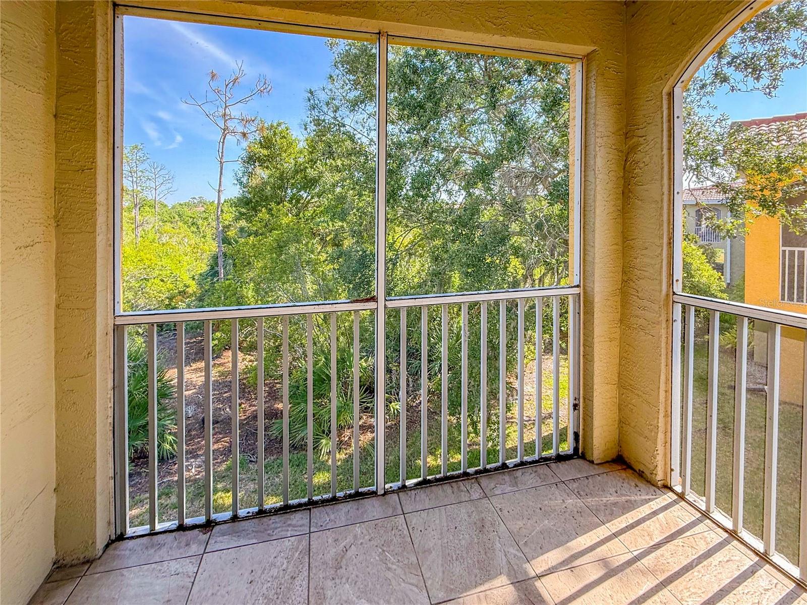 Image 14 of 19 For 5701 Bentgrass Drive 18-212