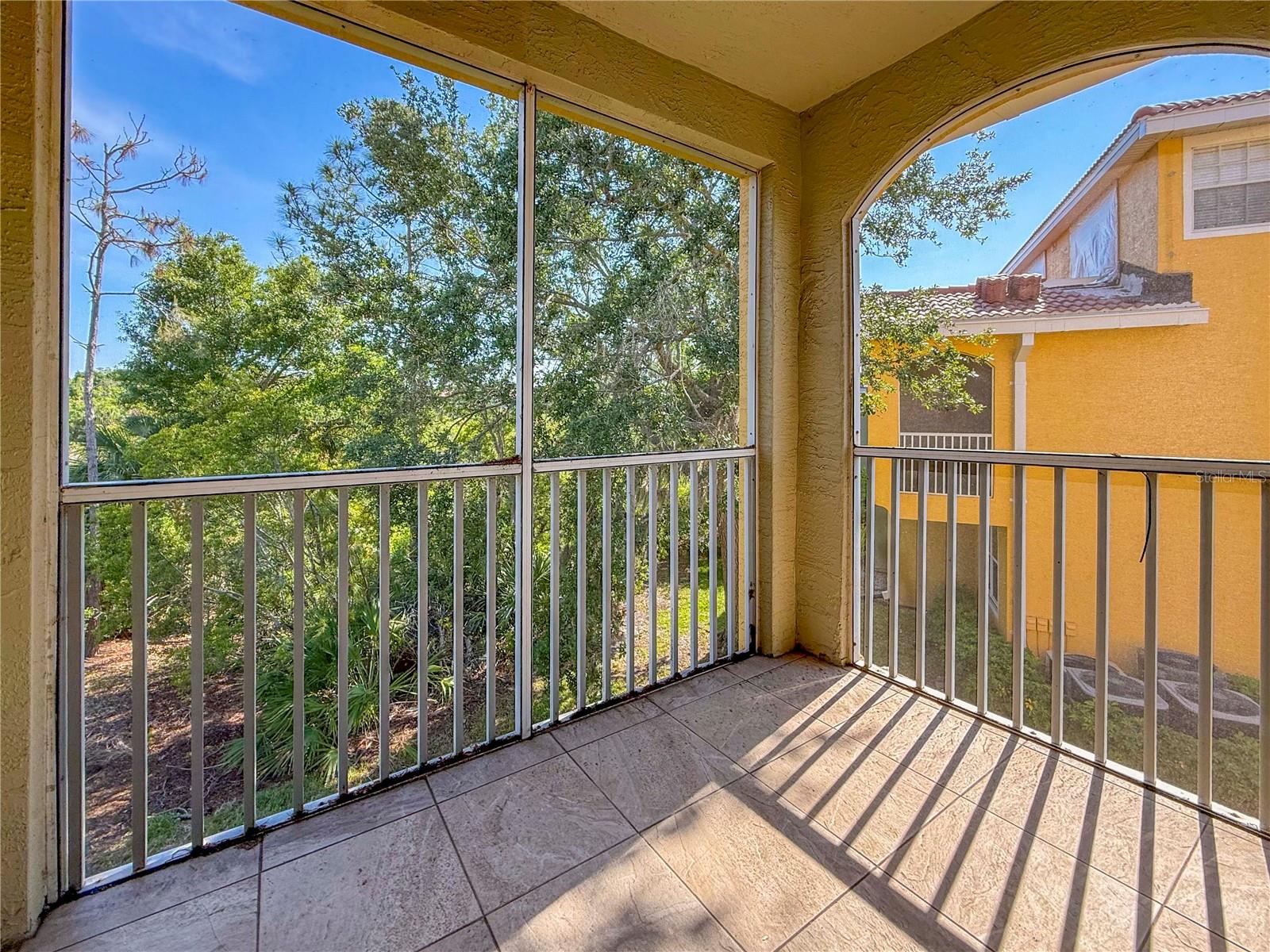 Image 15 of 19 For 5701 Bentgrass Drive 18-212