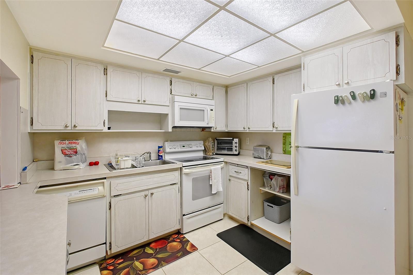 Image 11 of 23 For 3705 School Avenue 3