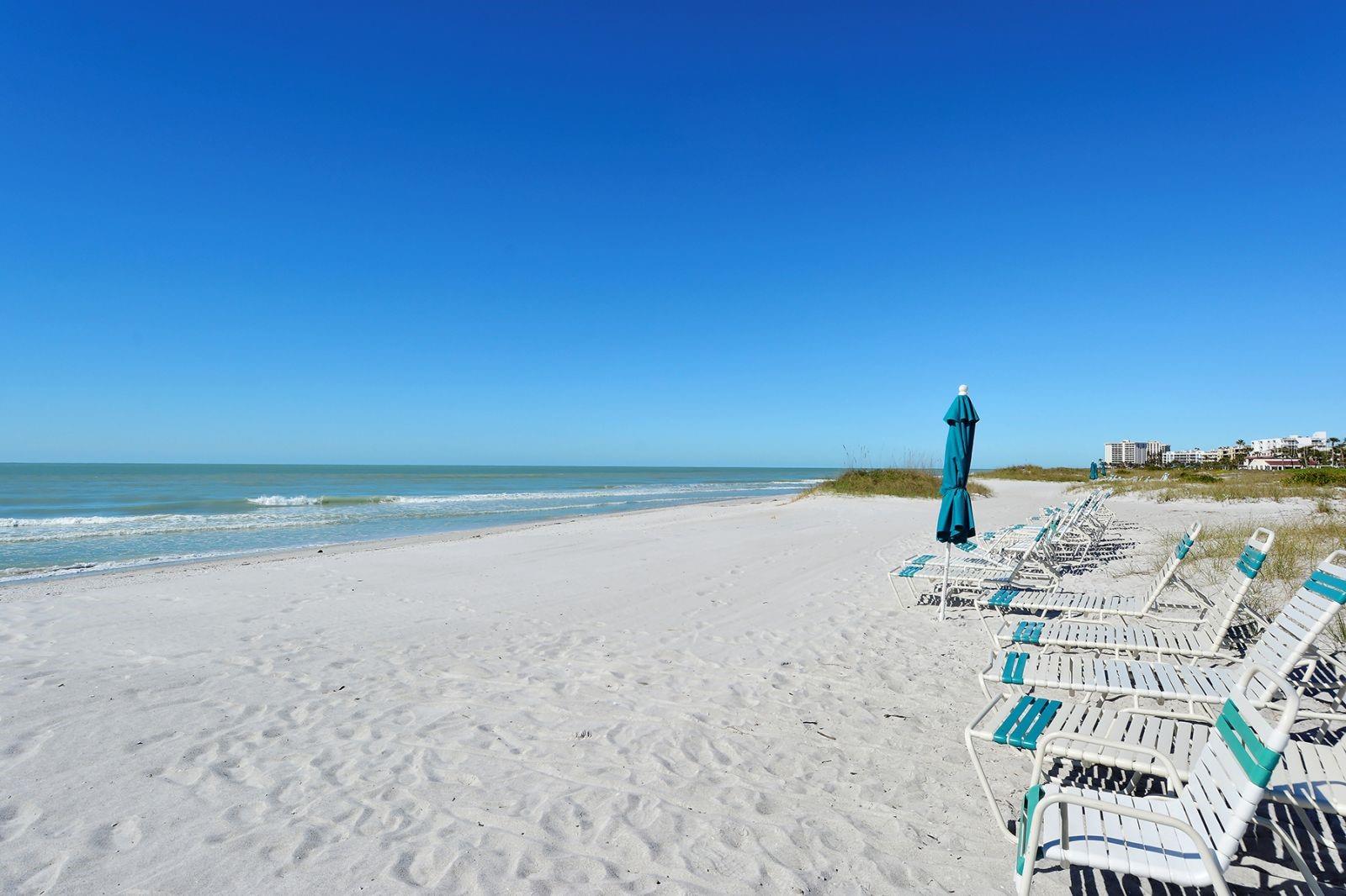 Image 32 of 60 For 2045 Gulf Of Mexico Drive M1-207