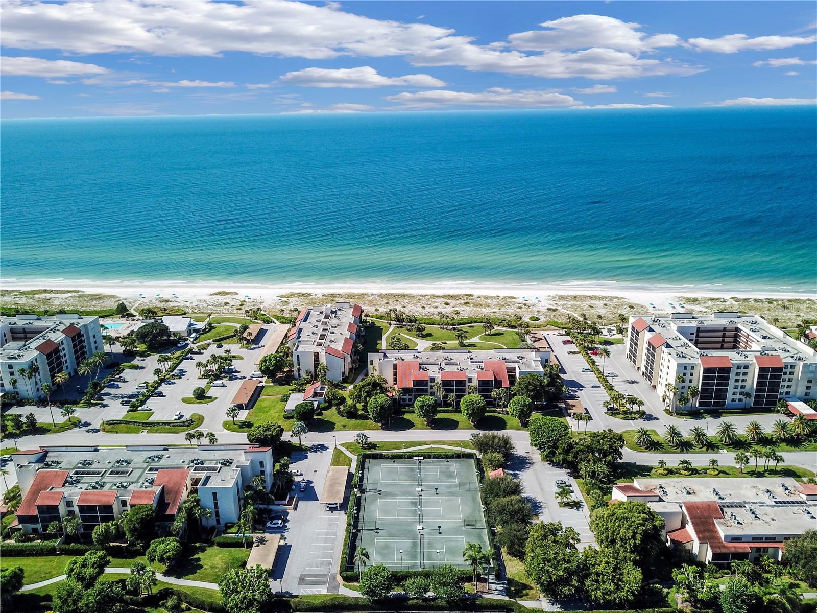 Image 43 of 60 For 2045 Gulf Of Mexico Drive M1-207
