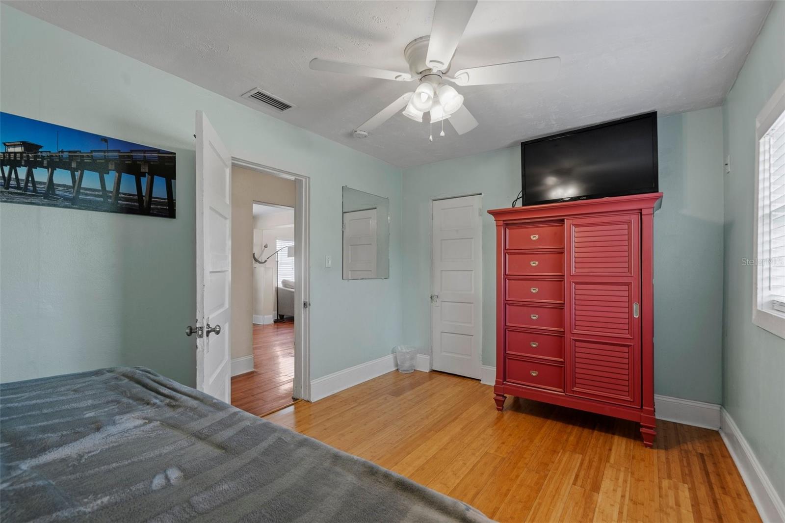 Image 22 of 43 For 3018 Gulf Drive