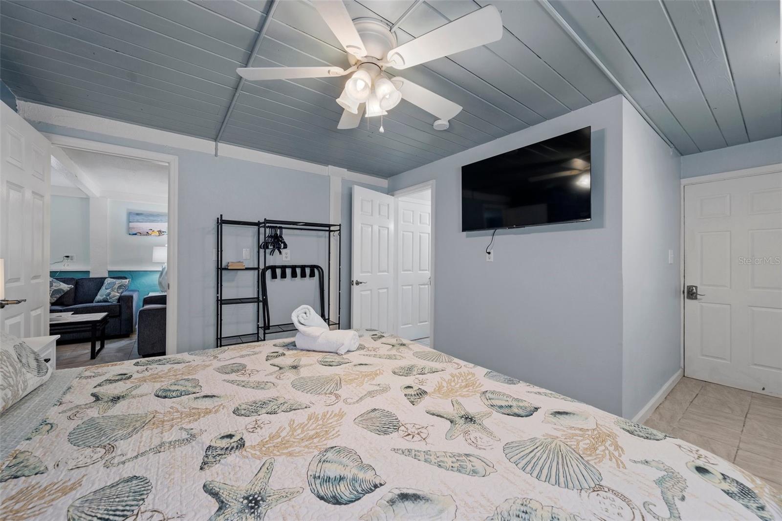 Image 30 of 43 For 3018 Gulf Drive