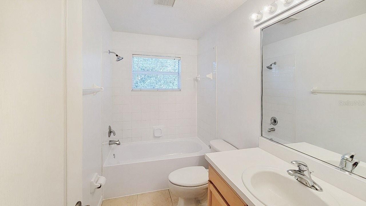 Image 13 of 27 For 8823 Haven Harbour Way