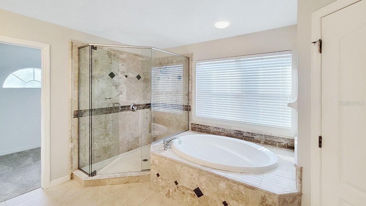 Image 19 of 27 For 8823 Haven Harbour Way