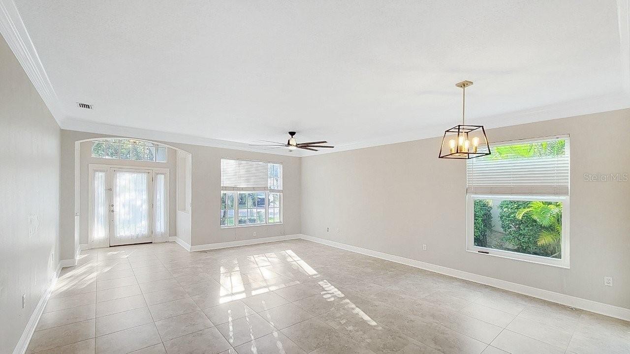 Image 4 of 27 For 8823 Haven Harbour Way