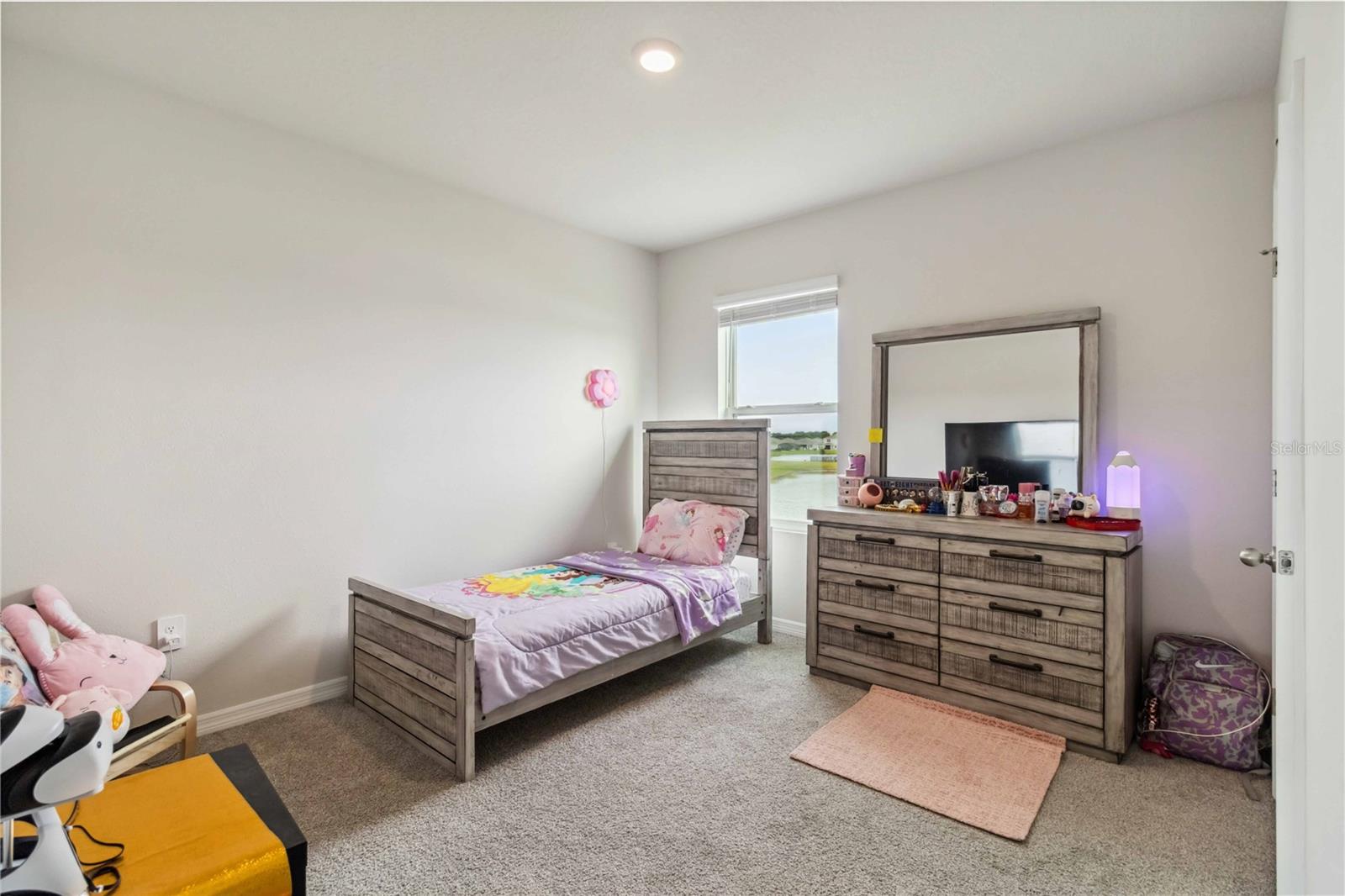 Image 11 of 23 For 18006 Canopy Place