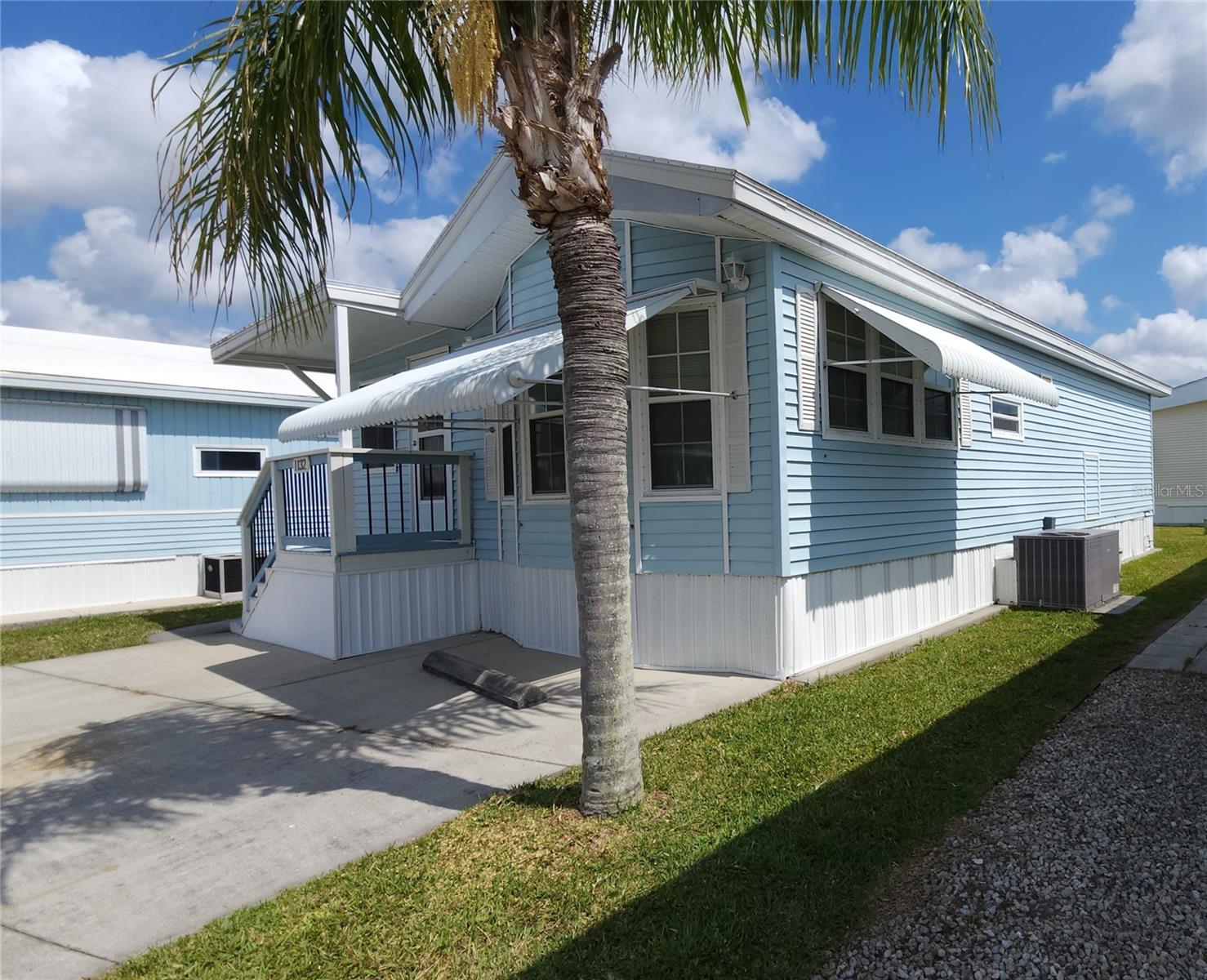 Image 3 of 43 For 3333 26th Avenue E 1132
