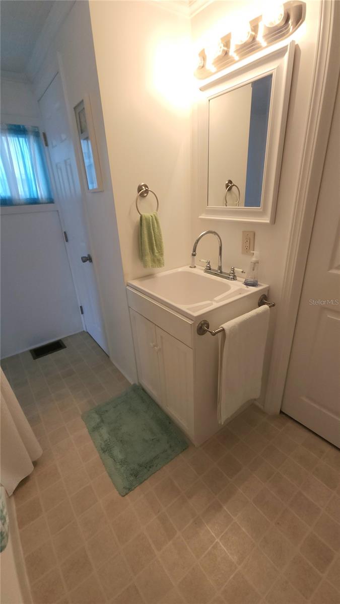 Image 33 of 43 For 3333 26th Avenue E 1132