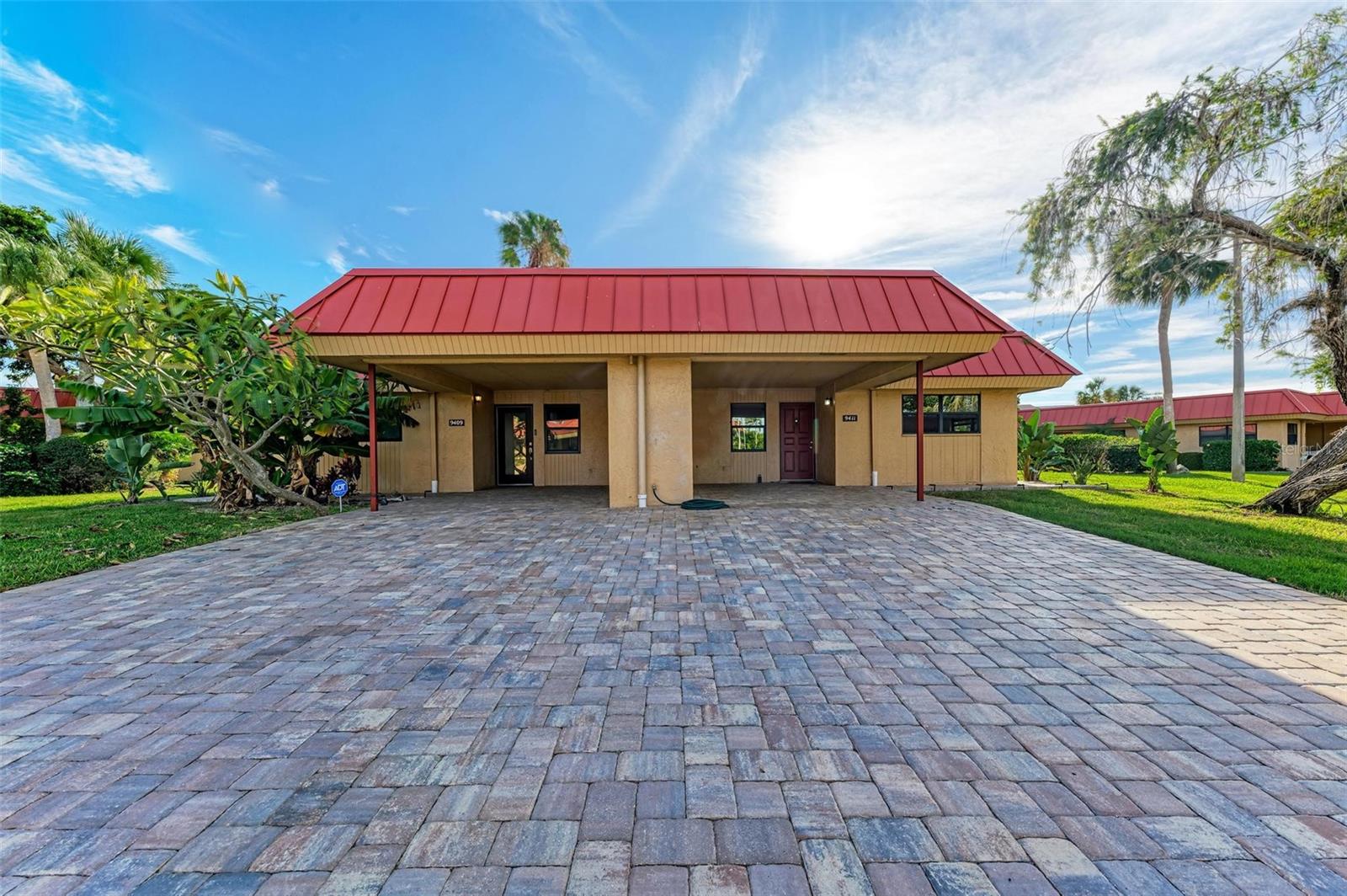 Image 12 of 77 For 9409 Catalina Drive