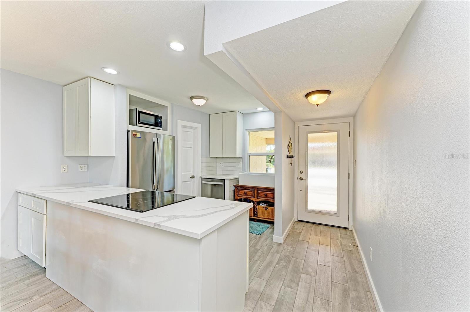 Image 15 of 77 For 9409 Catalina Drive
