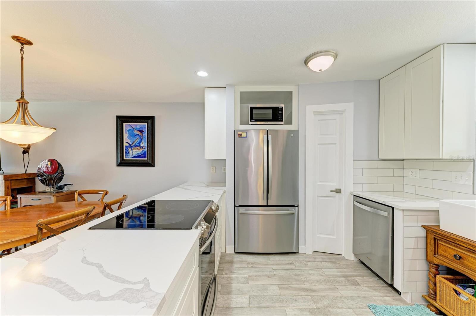 Image 16 of 77 For 9409 Catalina Drive
