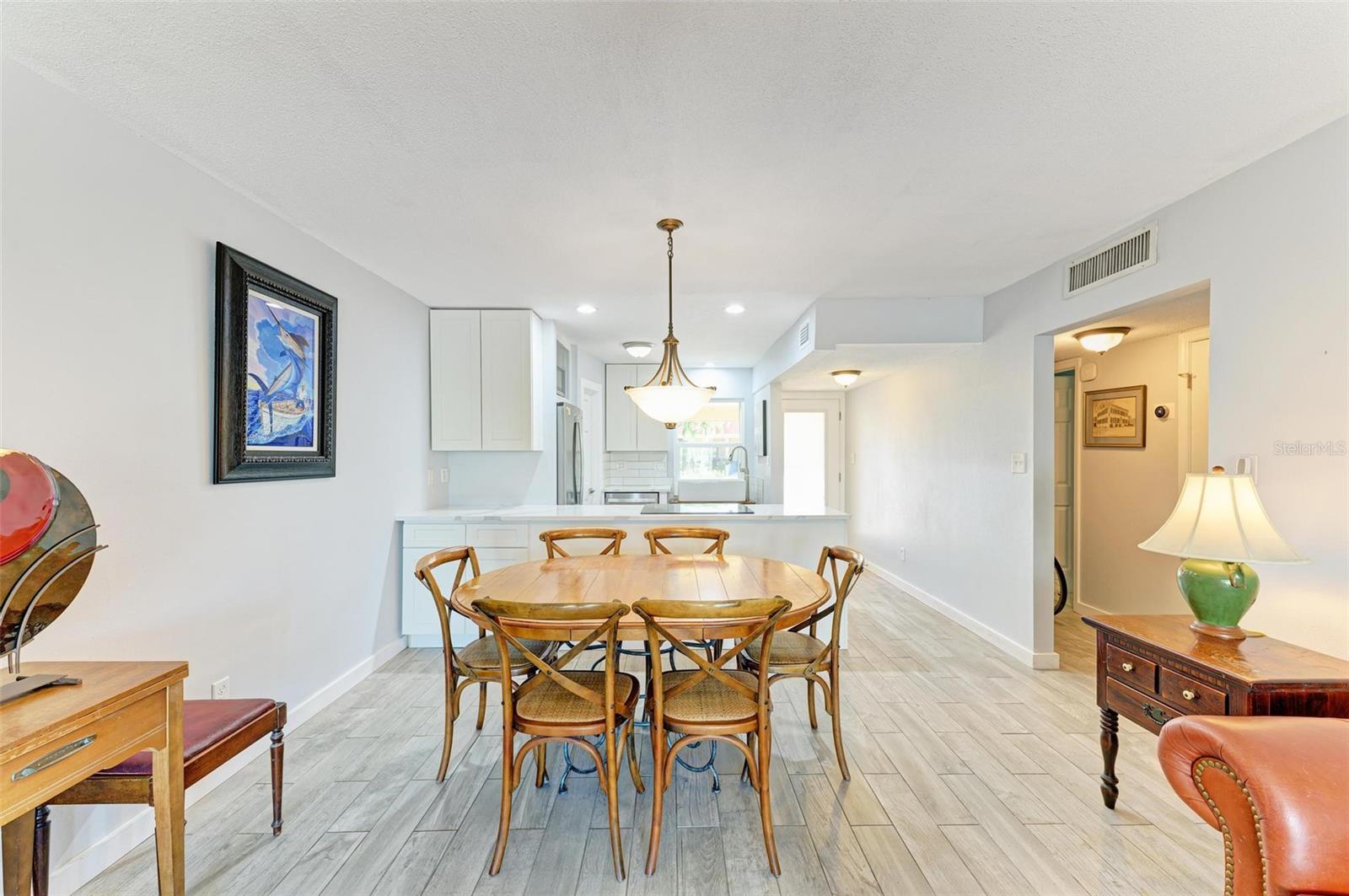 Image 21 of 77 For 9409 Catalina Drive