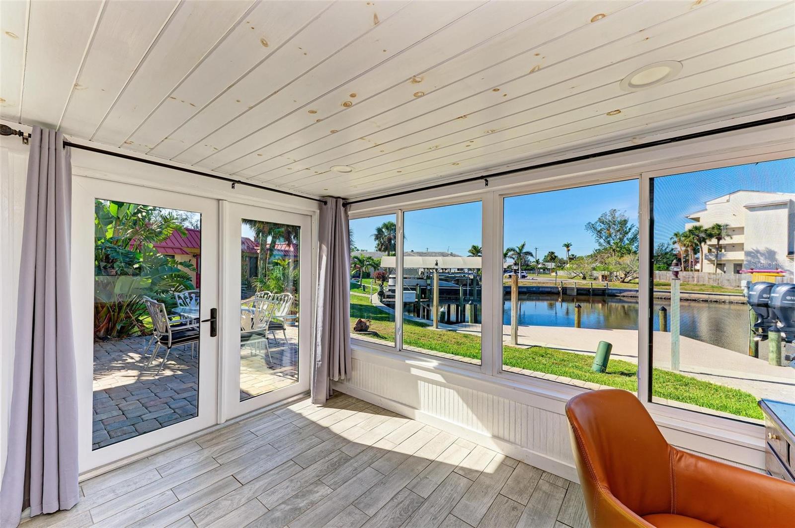 Image 27 of 77 For 9409 Catalina Drive