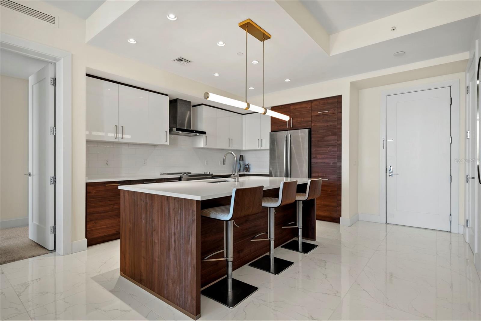 Image 13 of 81 For 111 Pineapple Avenue 813