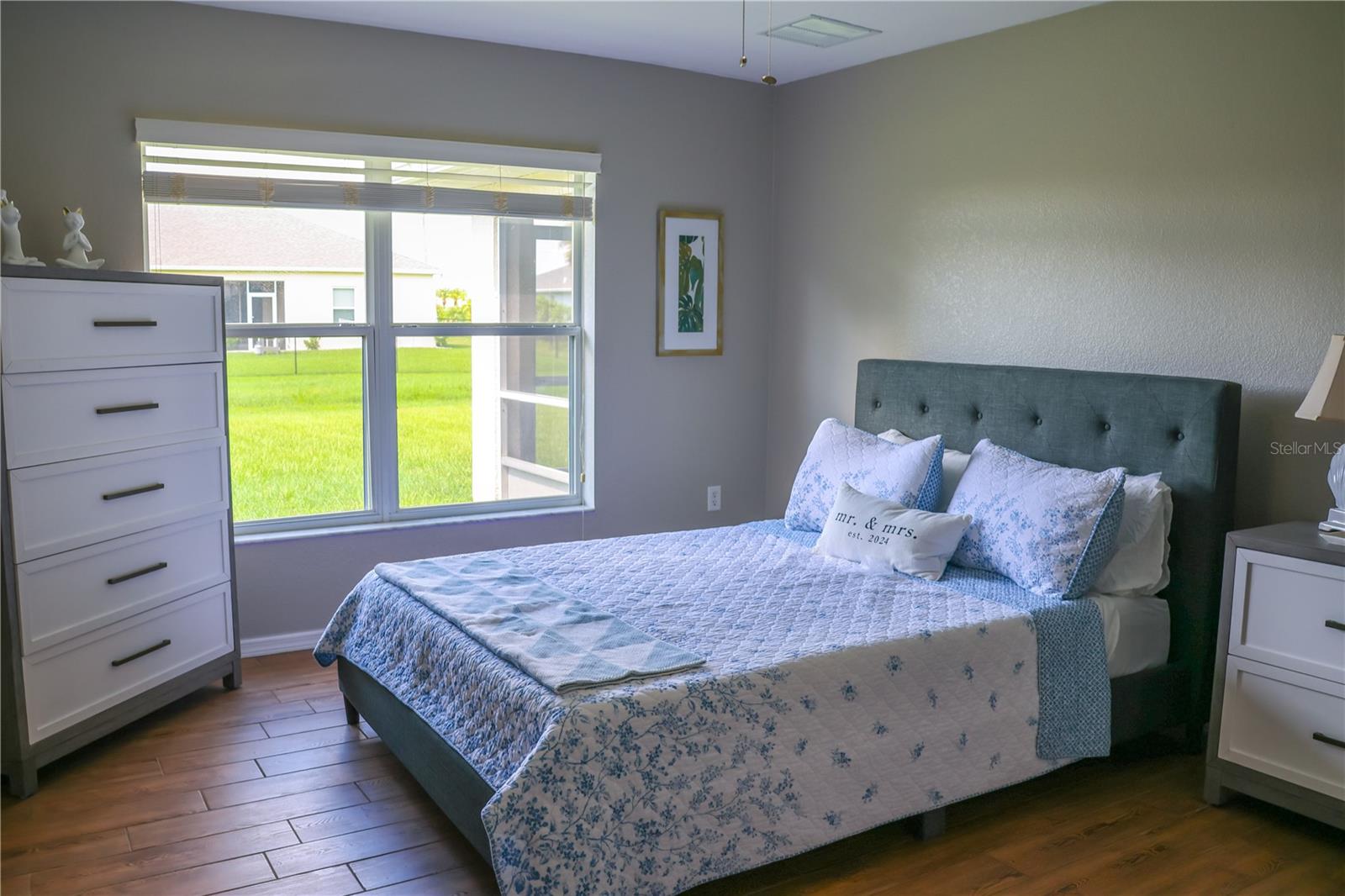 Image 15 of 30 For 421 Londrina Drive