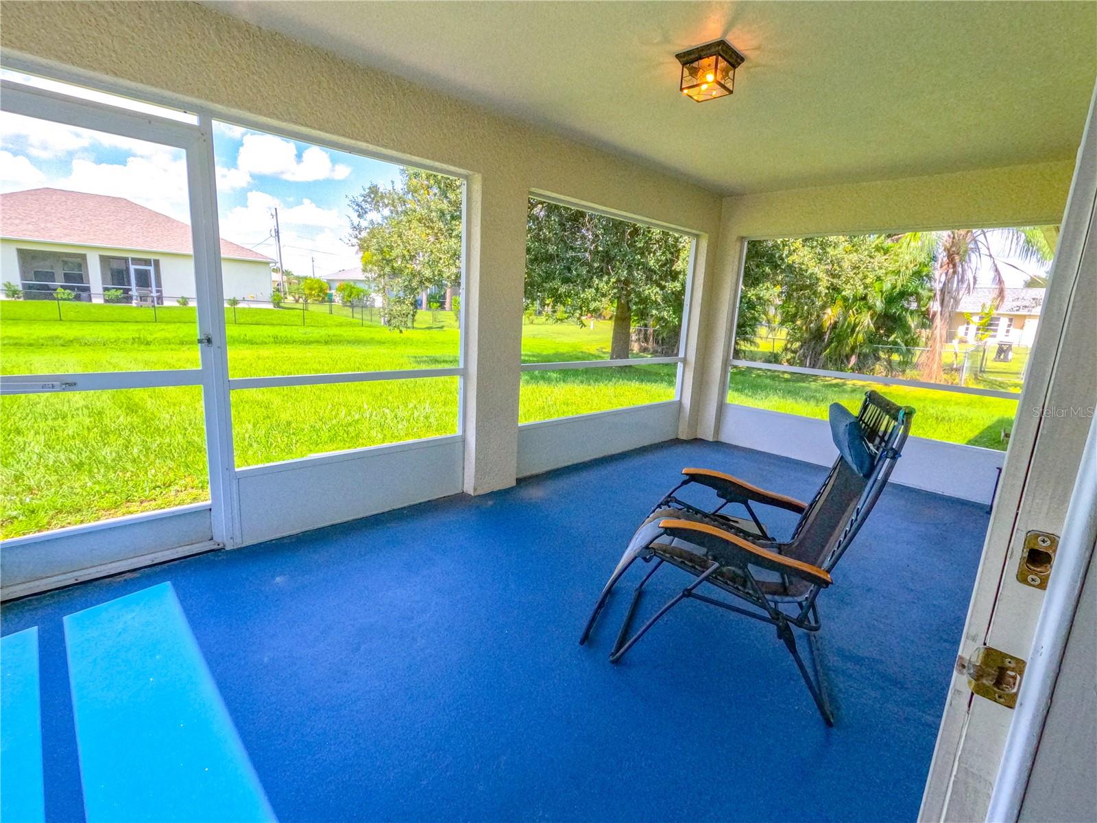 Image 26 of 30 For 421 Londrina Drive