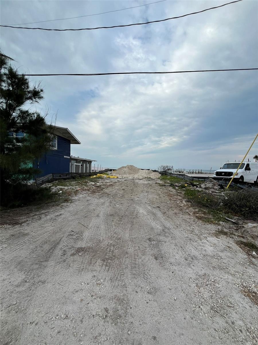 Image 4 of 17 For 873 Shore Drive