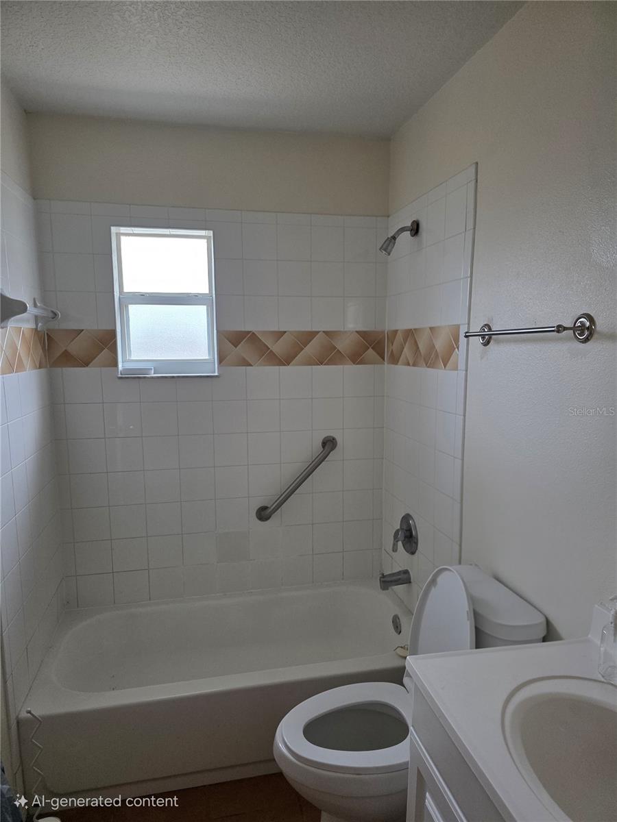 Image 6 of 23 For 2411 5th Avenue Drive E