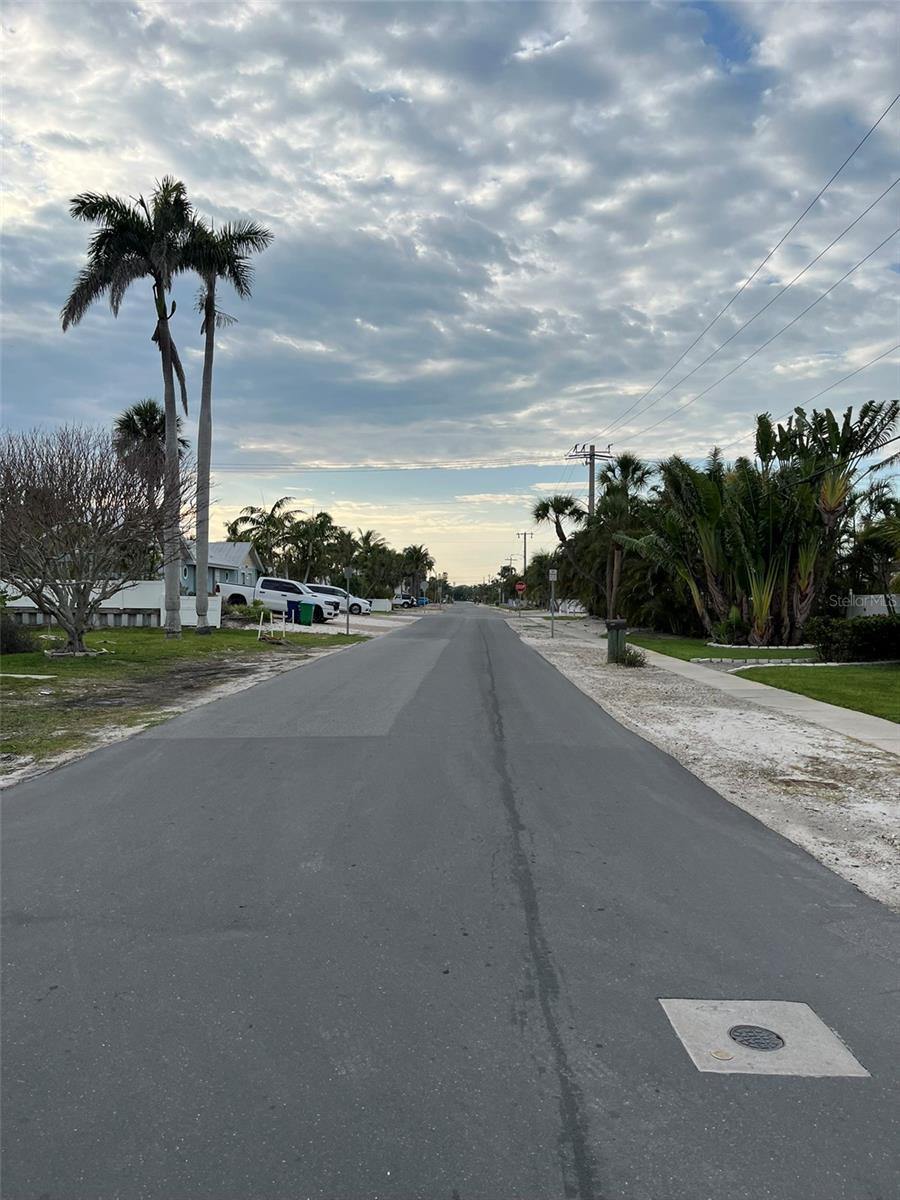 Image 10 of 28 For 6406 Holmes Boulevard