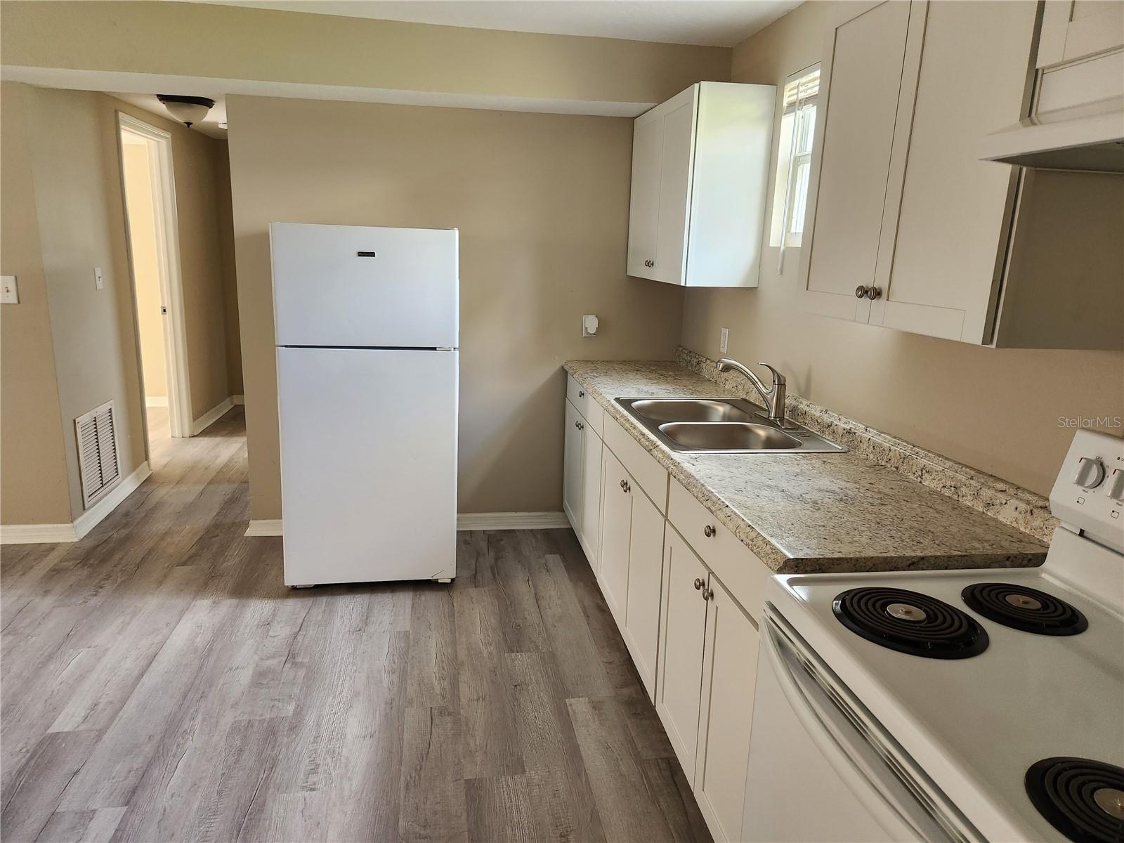 Image 21 of 22 For 2117 5th Street 3