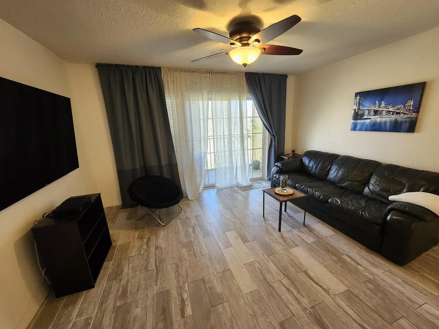 Image 5 of 13 For 7367 Black Walnut Way