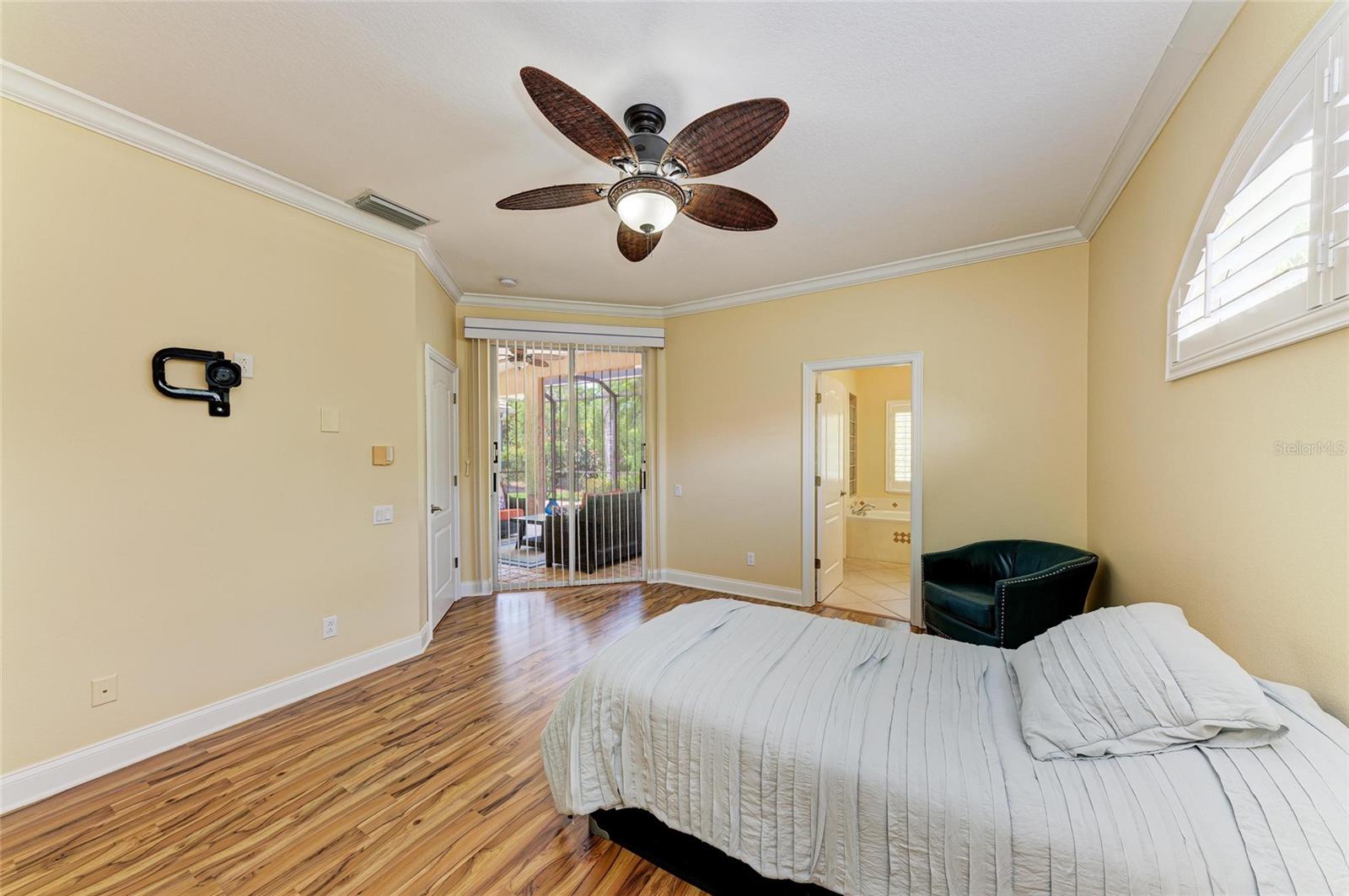 Image 30 of 68 For 8408 Whispering Woods Court