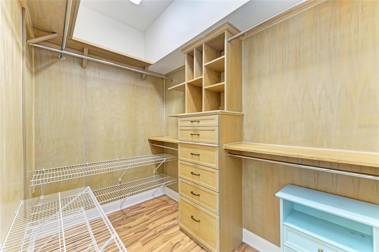 Image 34 of 68 For 8408 Whispering Woods Court