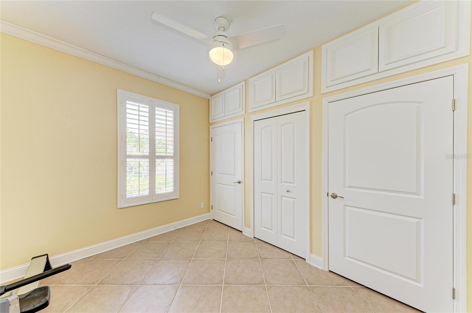 Image 36 of 68 For 8408 Whispering Woods Court