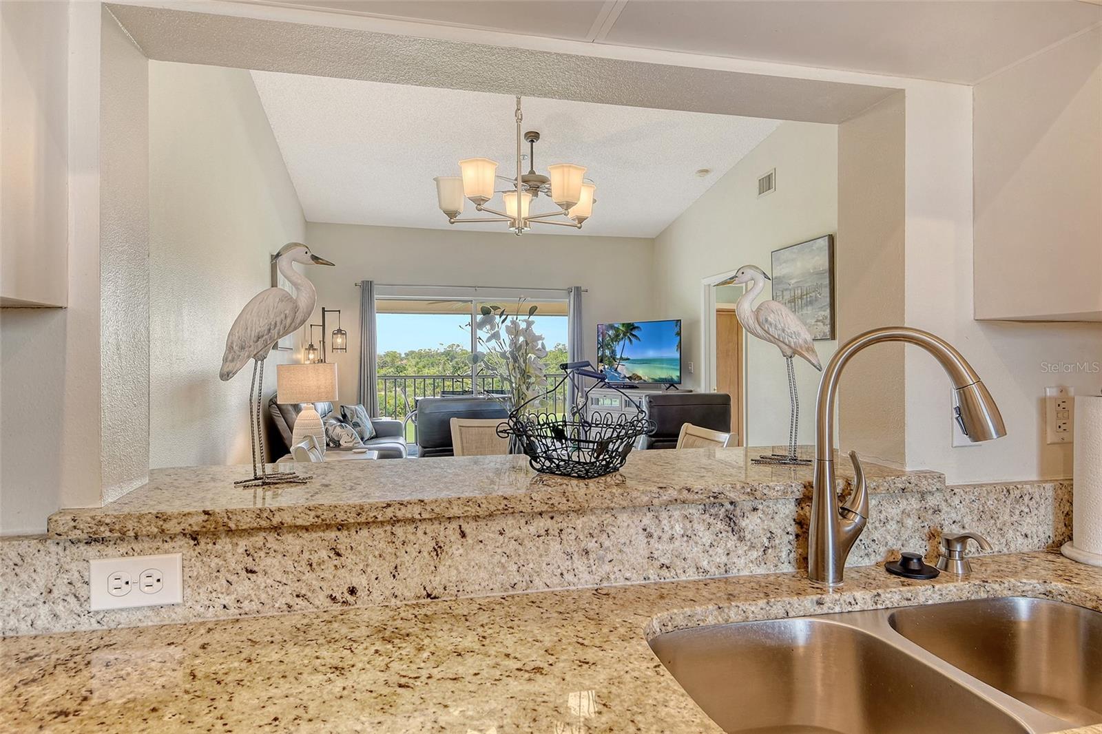 Image 14 of 48 For 9620 Club South Circle 5304