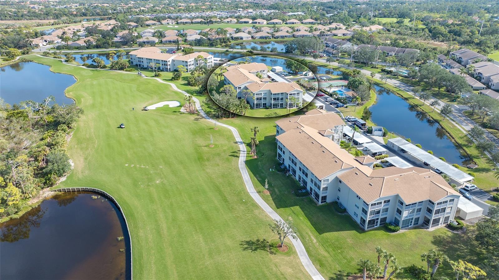 Image 24 of 48 For 9620 Club South Circle 5304