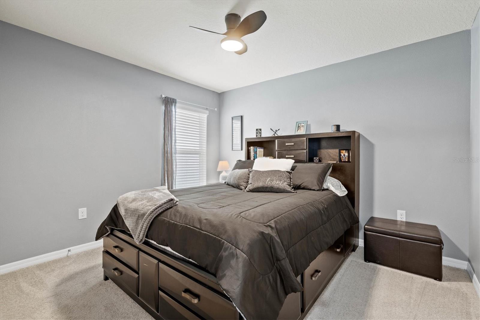 Image 13 of 27 For 16746 Parker River Street