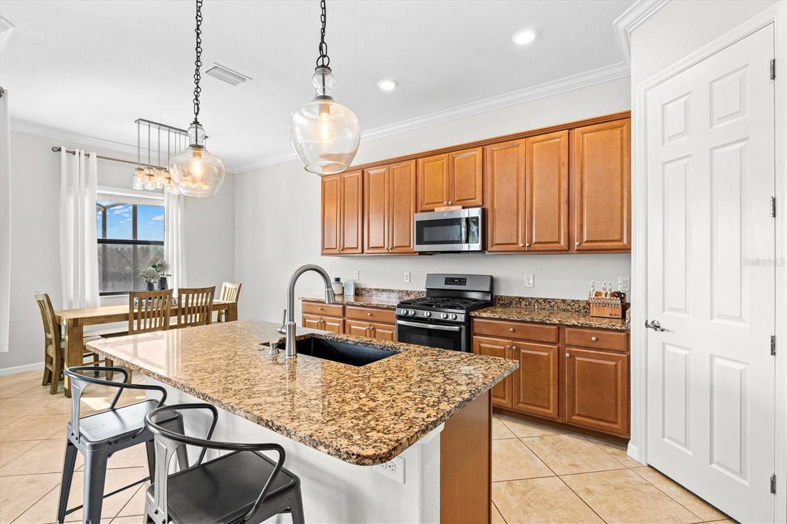 Image 17 of 87 For 13112 Swiftwater Way