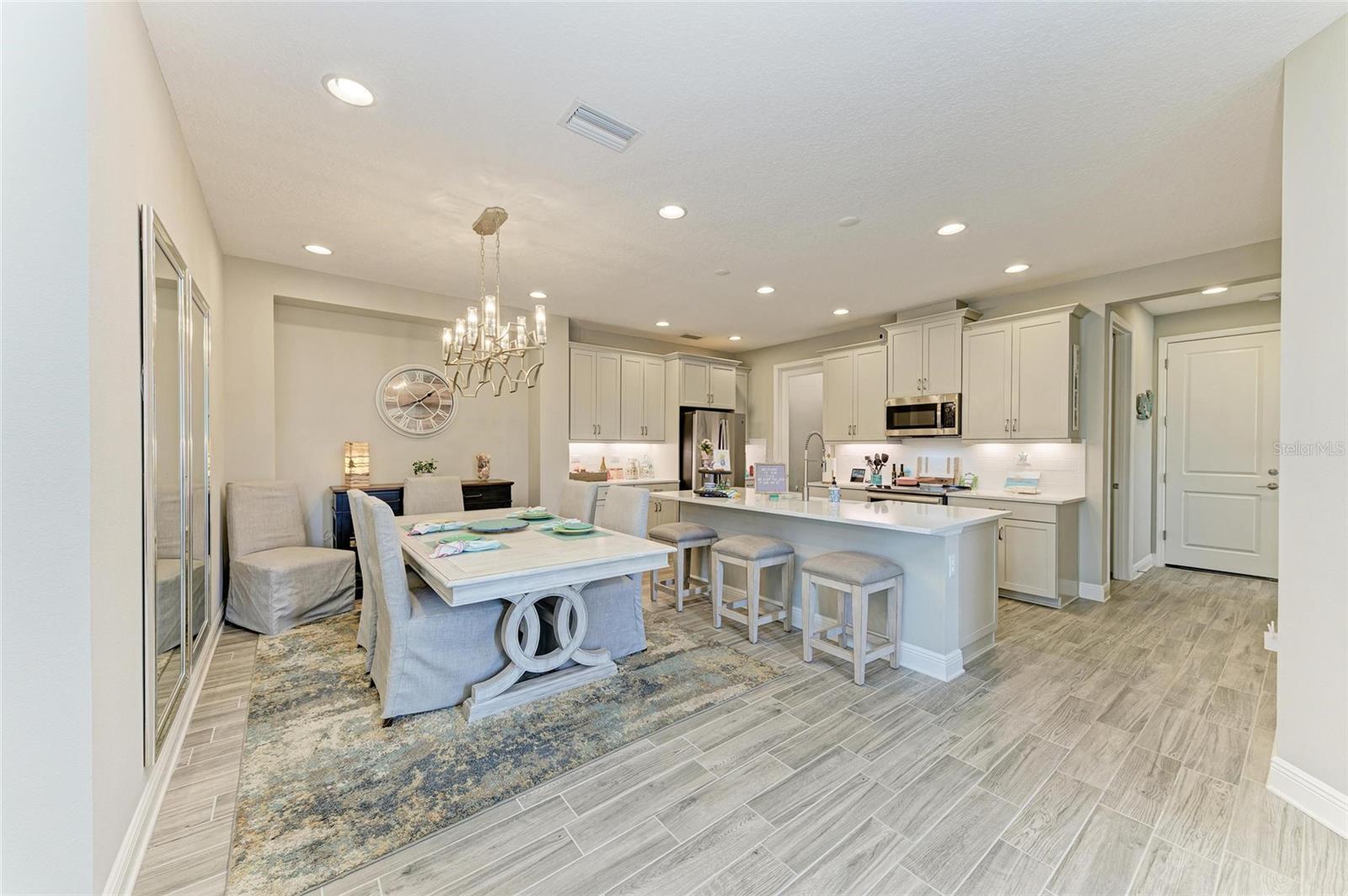 Image 10 of 43 For 6094 Amberly Drive