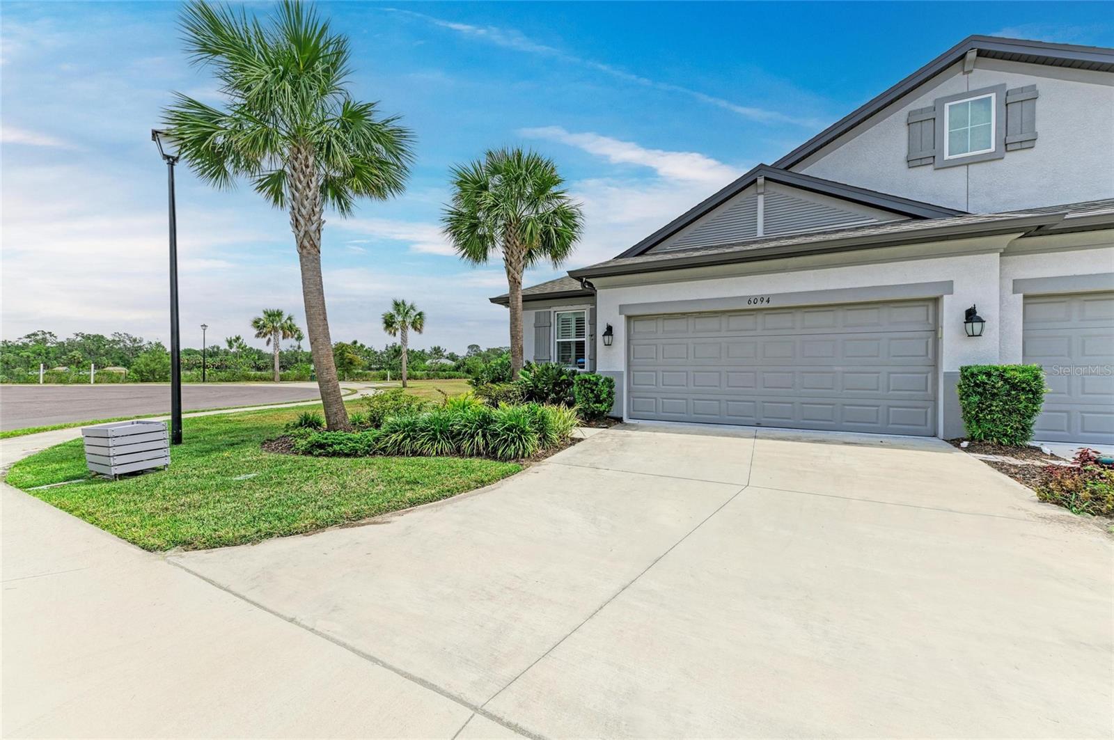 Image 3 of 43 For 6094 Amberly Drive