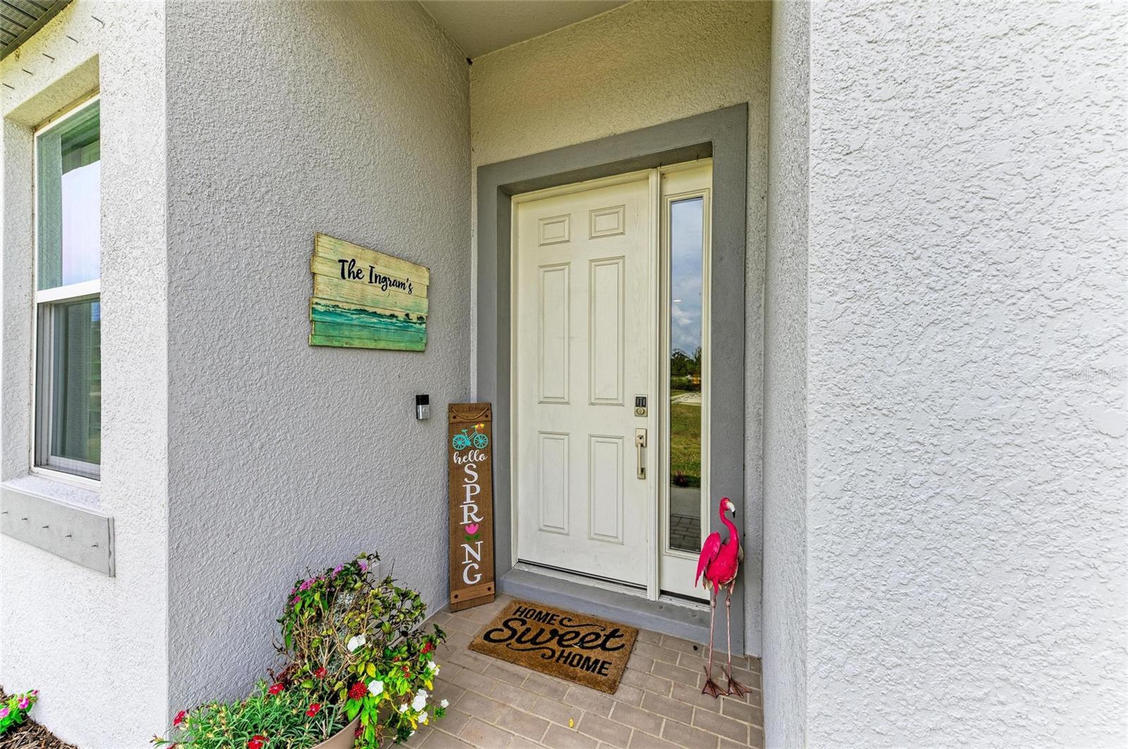 Image 4 of 43 For 6094 Amberly Drive
