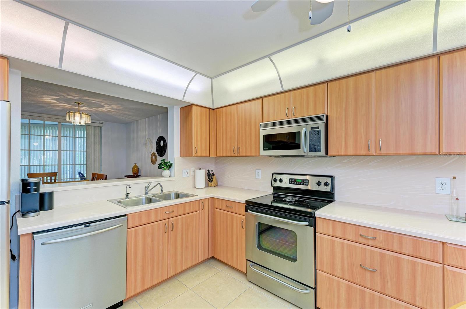 Image 12 of 46 For 6101 34th Street W 28e