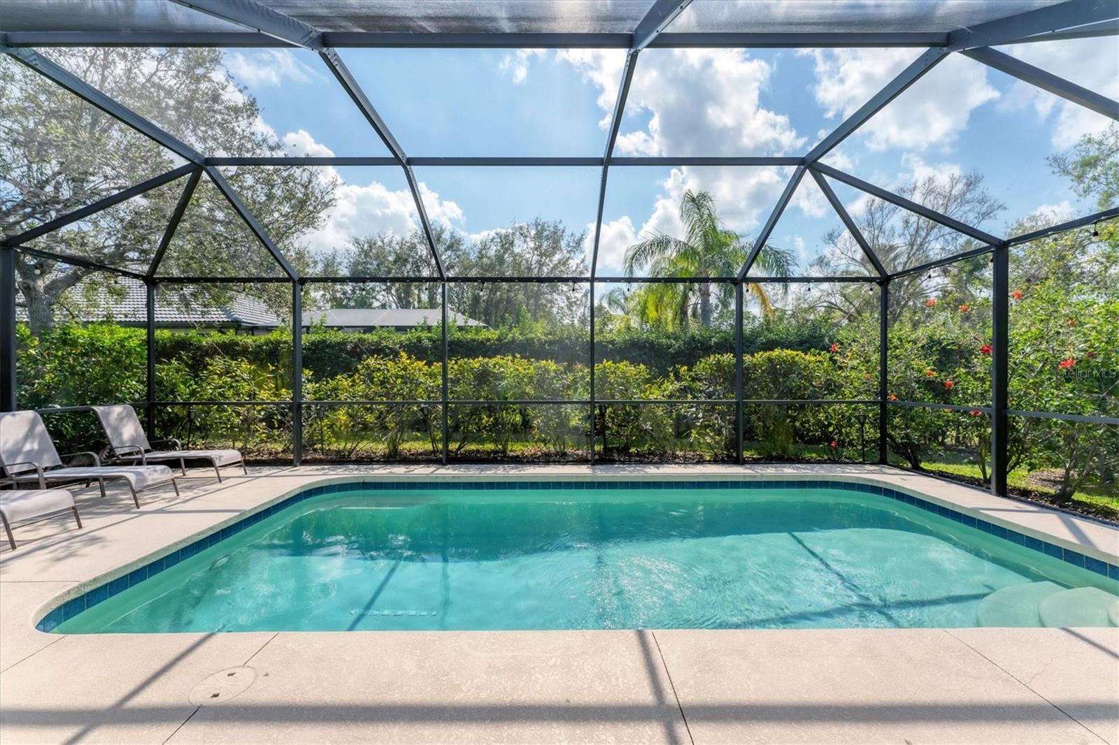 Image 25 of 30 For 6832 Bay Hill Drive