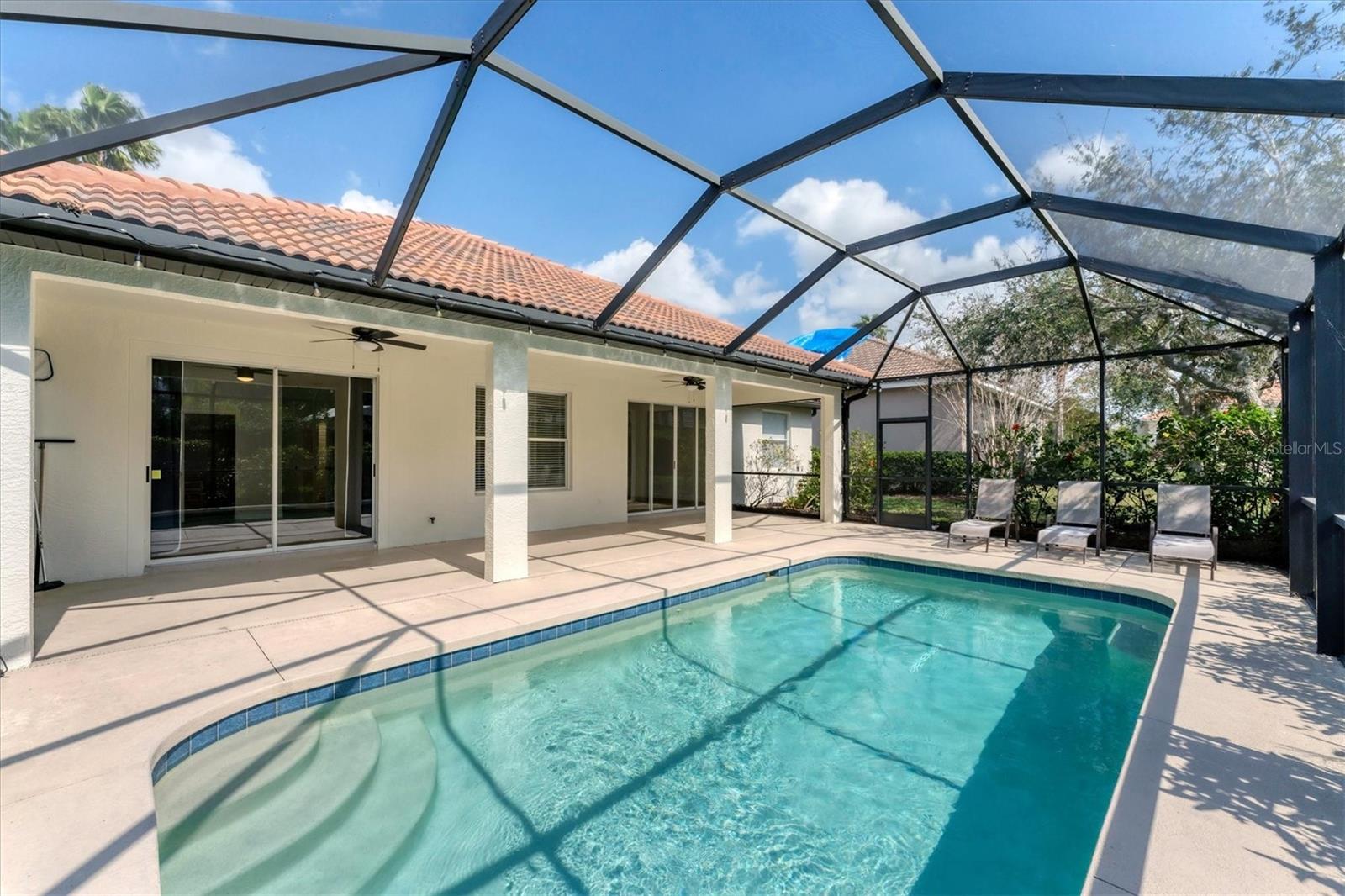 Image 27 of 30 For 6832 Bay Hill Drive