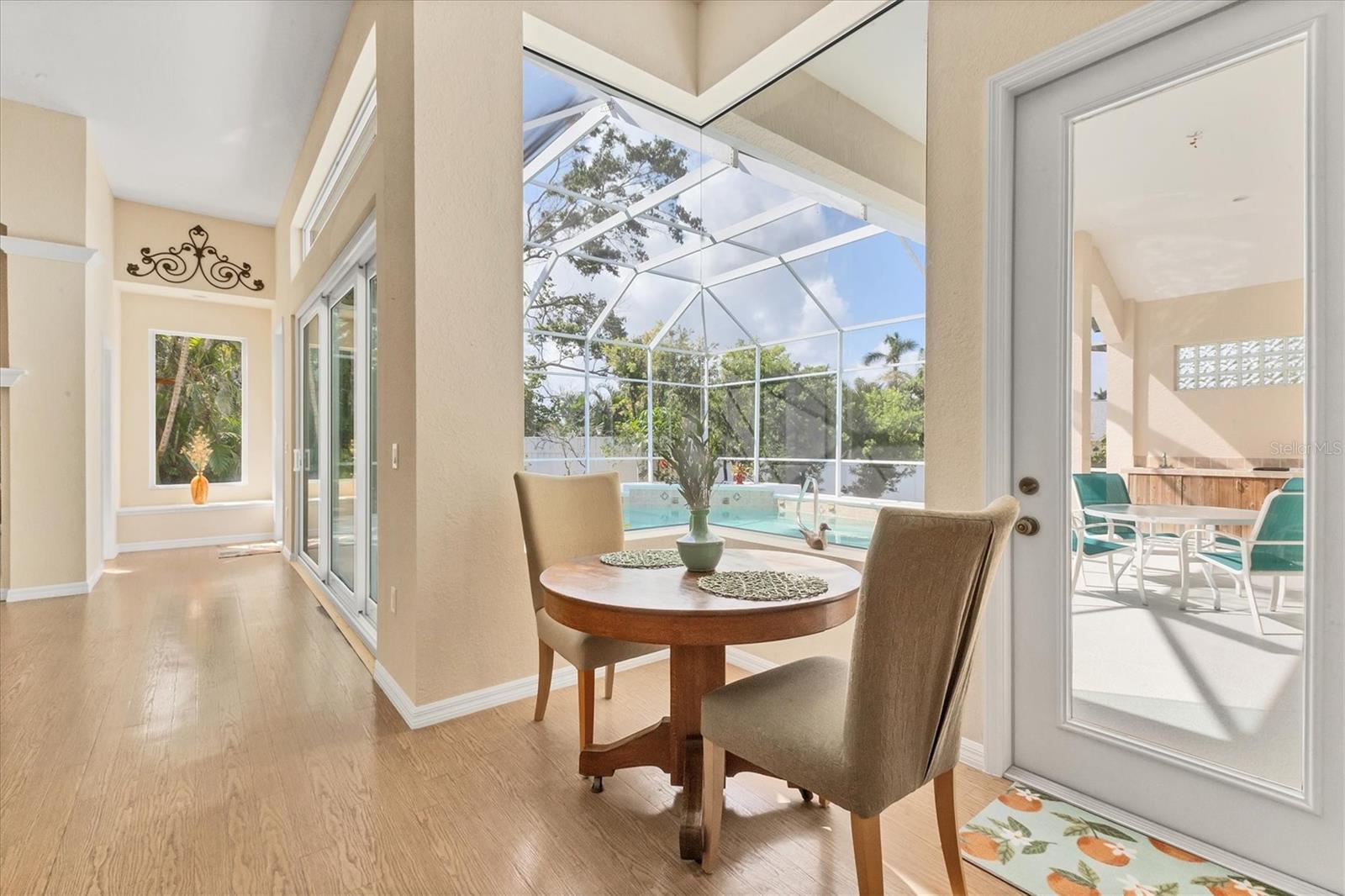 Image 15 of 43 For 8604 15th Avenue Nw