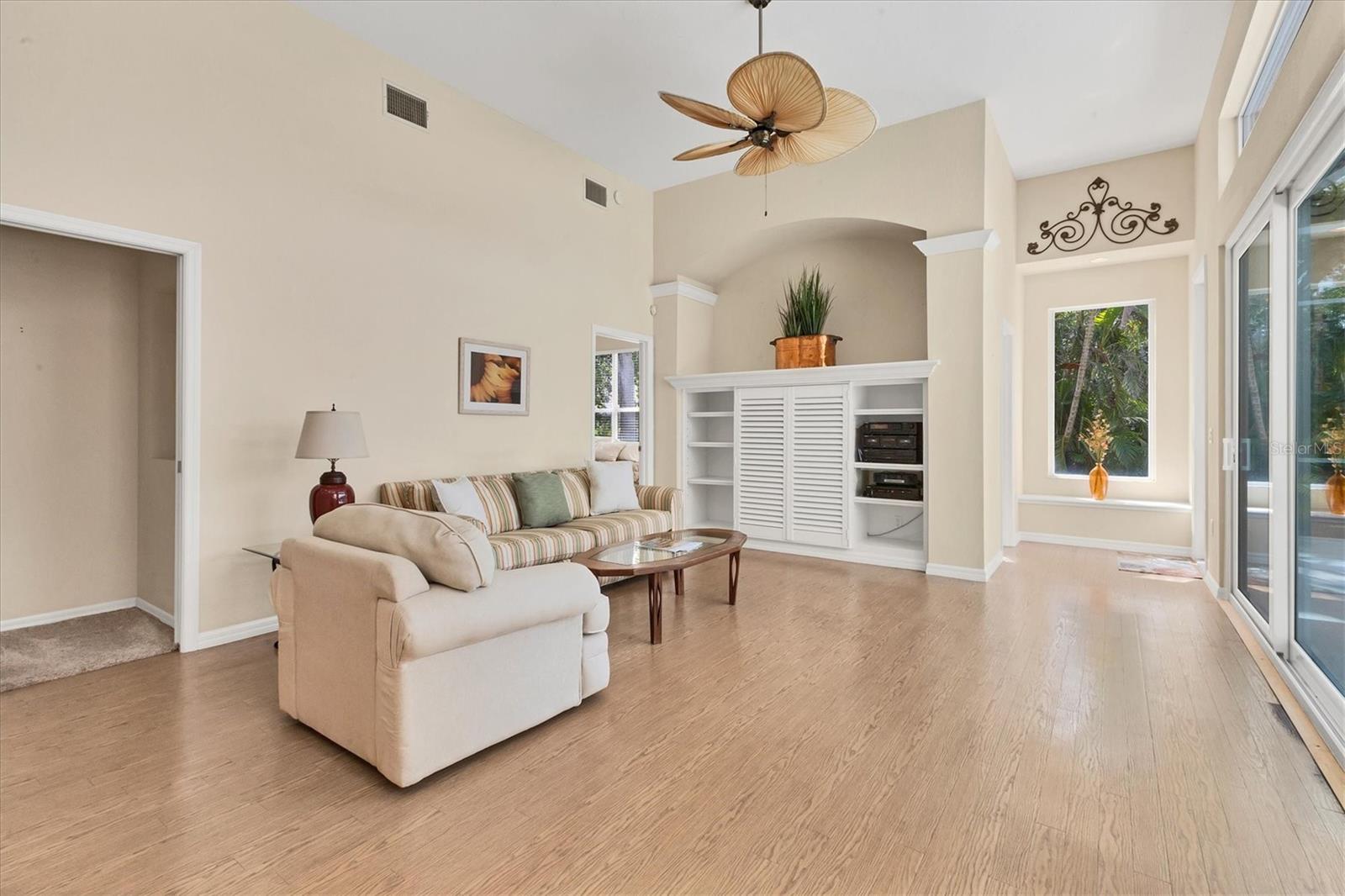 Image 16 of 43 For 8604 15th Avenue Nw