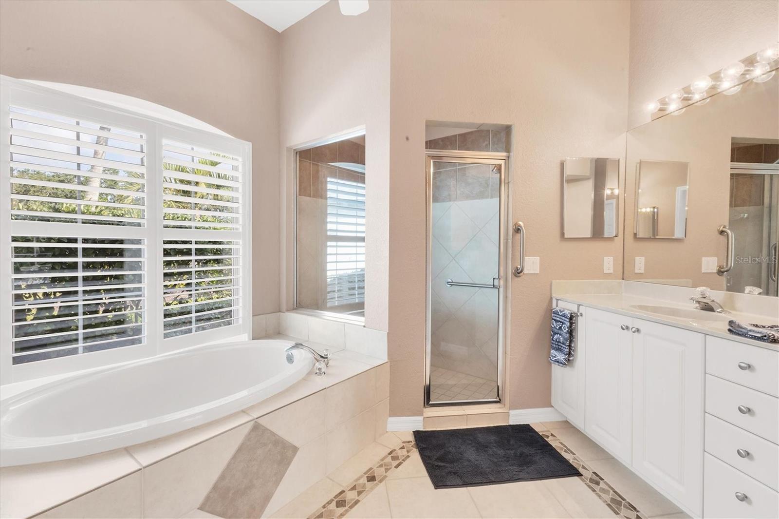 Image 21 of 43 For 8604 15th Avenue Nw