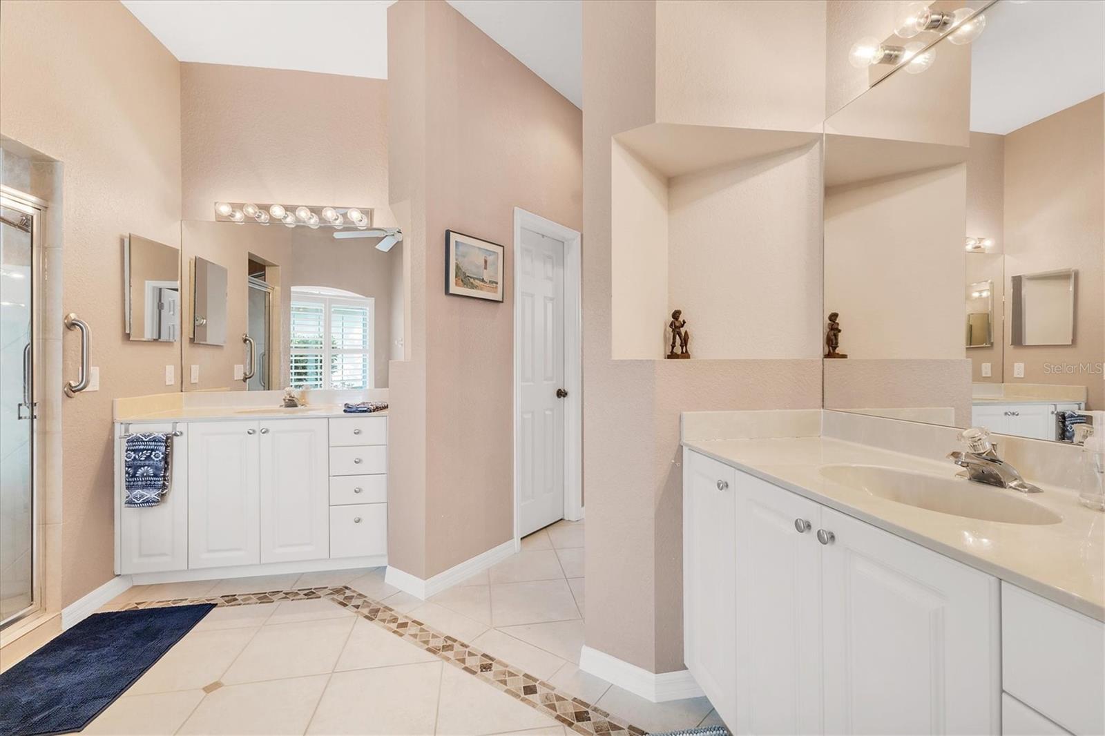 Image 22 of 43 For 8604 15th Avenue Nw