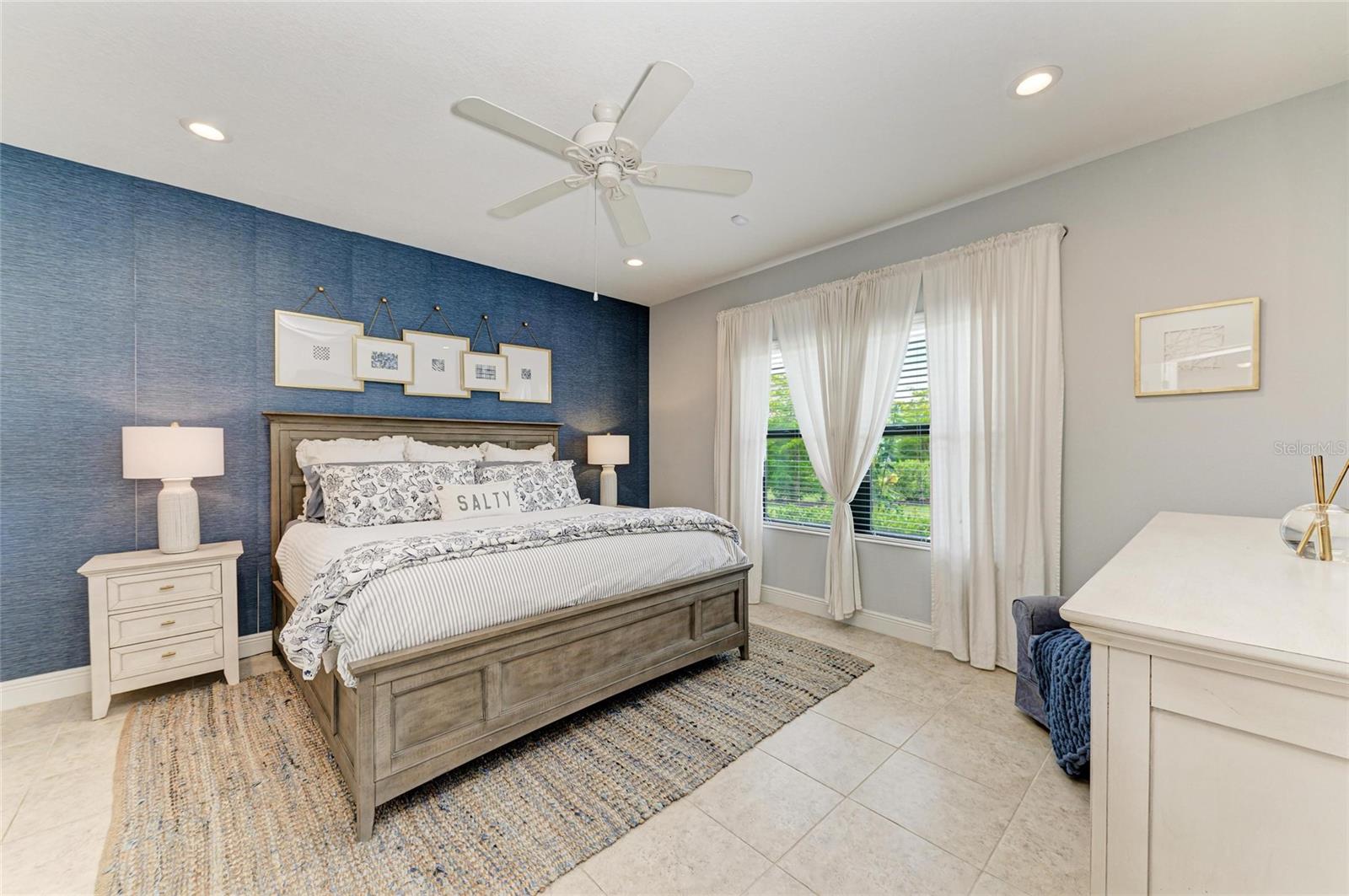 Image 21 of 42 For 4416 Amalfi Avenue