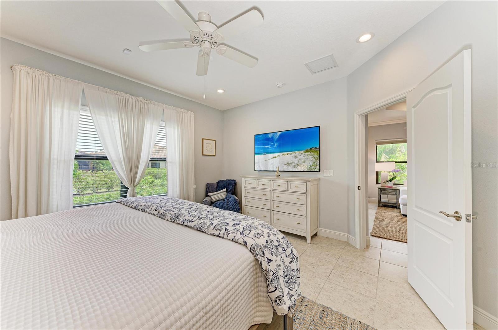 Image 23 of 42 For 4416 Amalfi Avenue