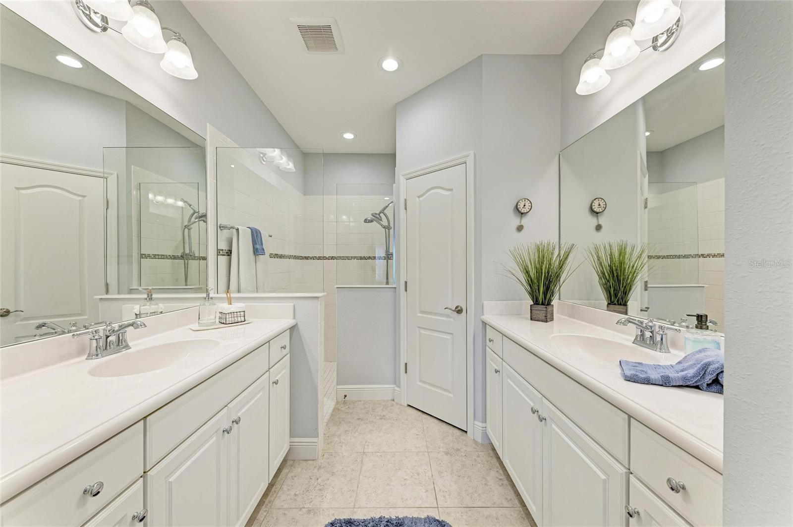 Image 24 of 42 For 4416 Amalfi Avenue
